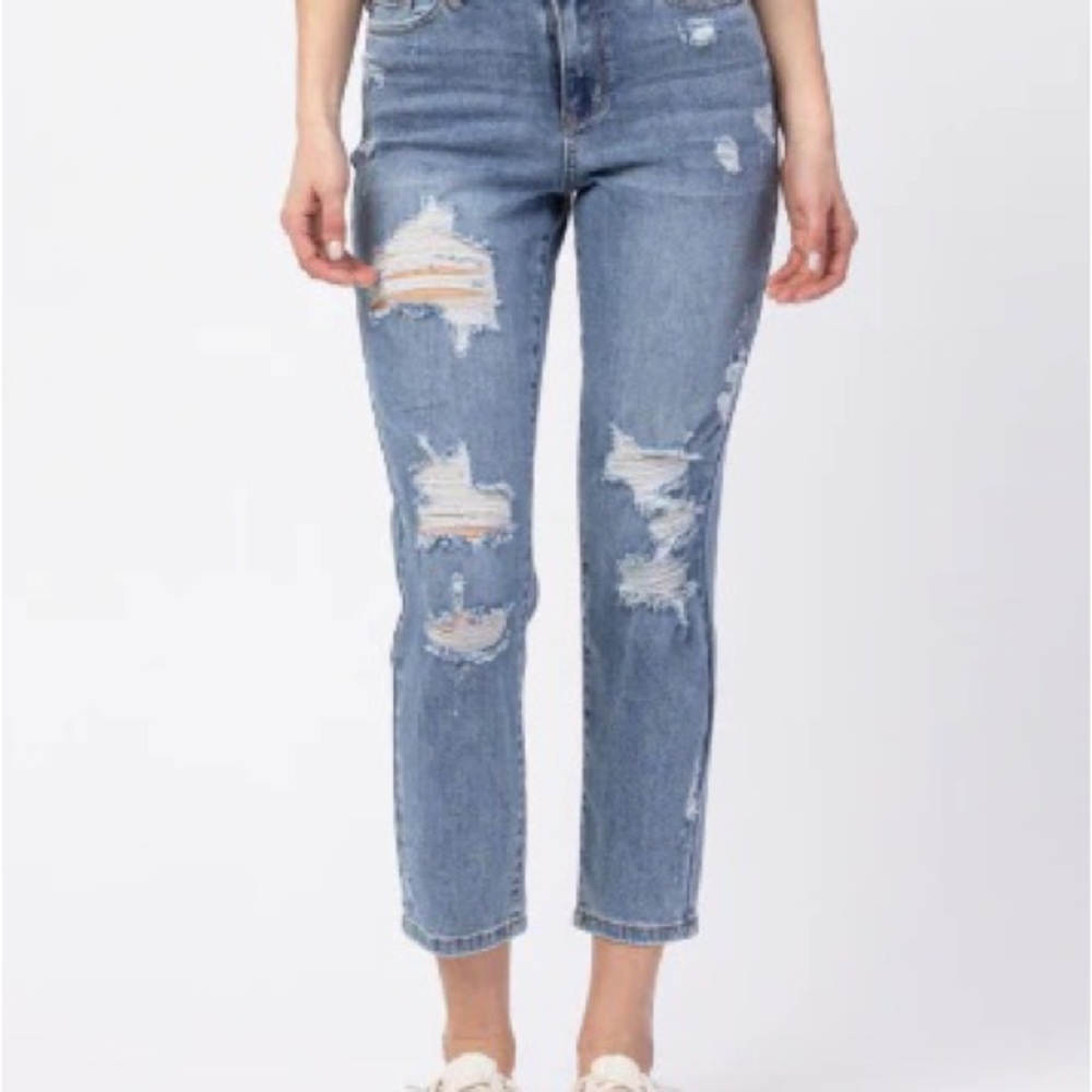 Judy Blue HIGH WAISTED LIGHT WASH DISTRESSED BOYFRIEND JEANS 5/27